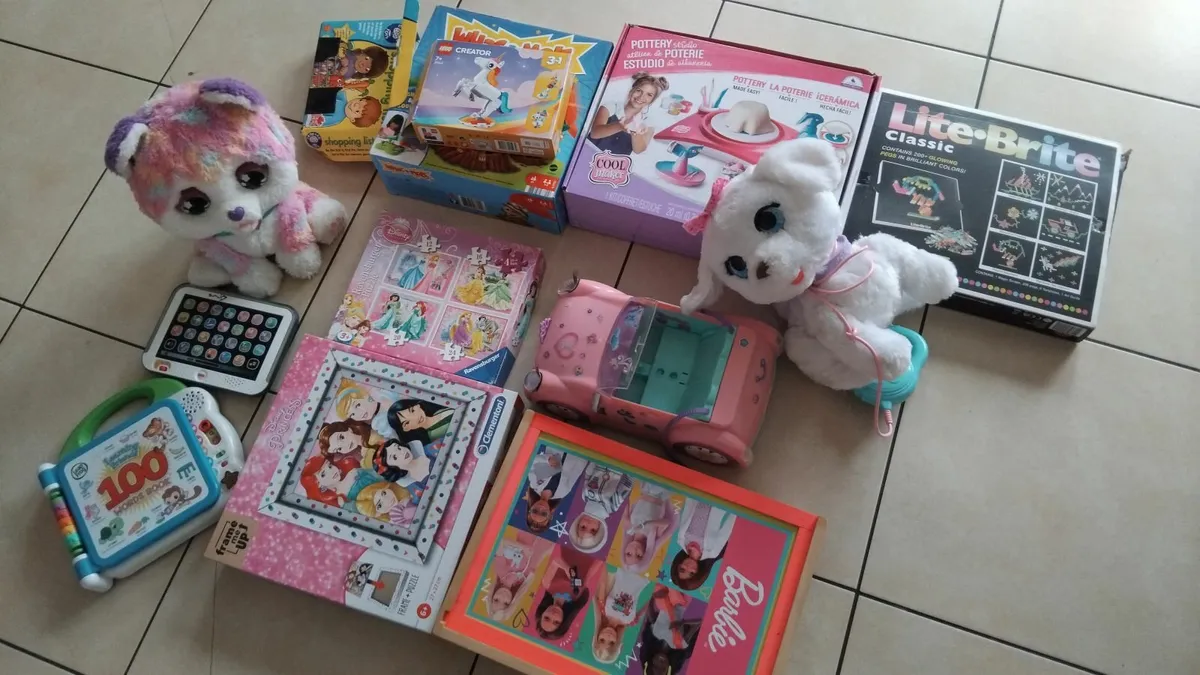 Toys - Image 1