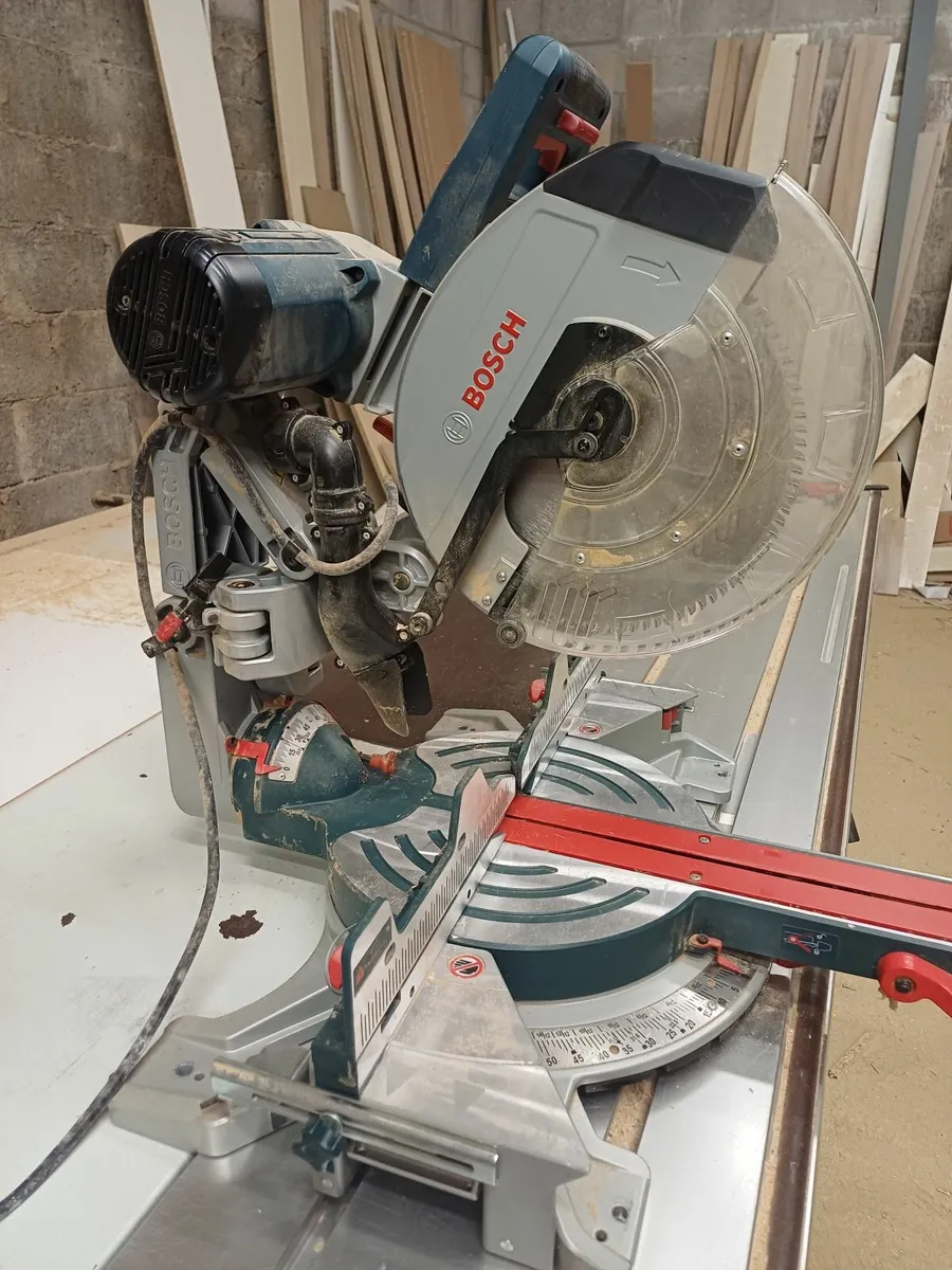 Bosch mitre saw - Image 2