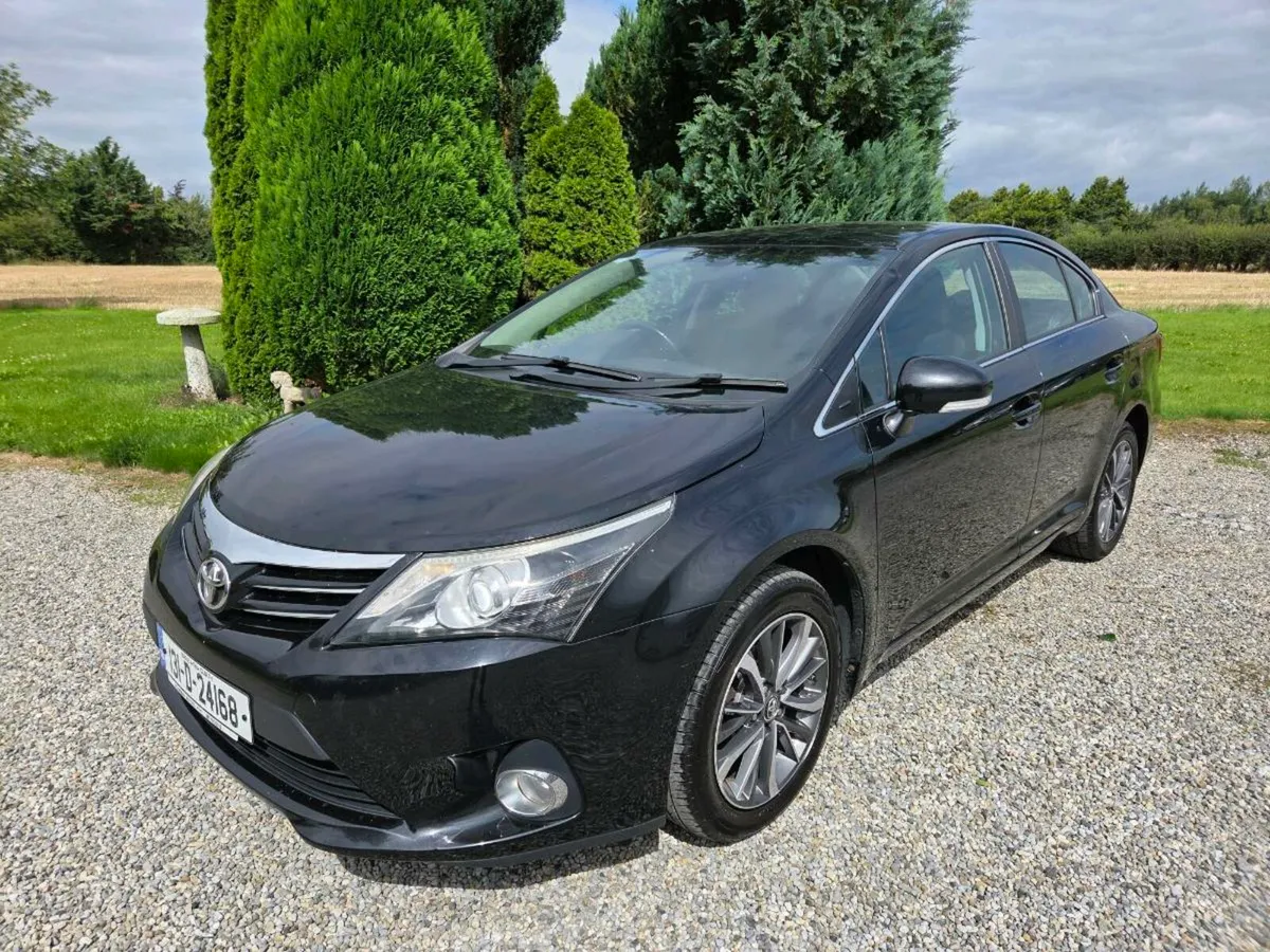 Very Low Mileage Toyota Avensis 2.0D4d Strata - Image 2