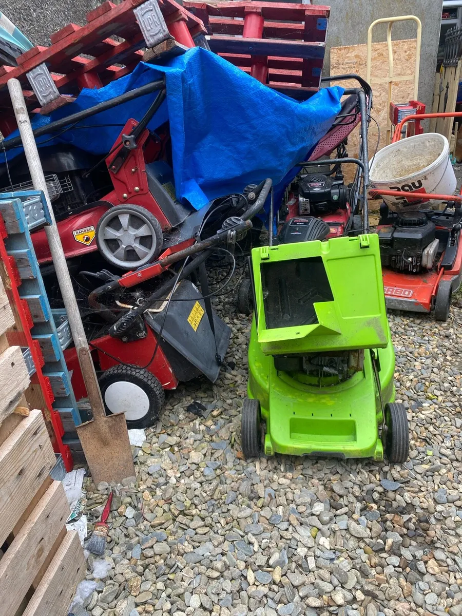 Garden equipment - Image 1