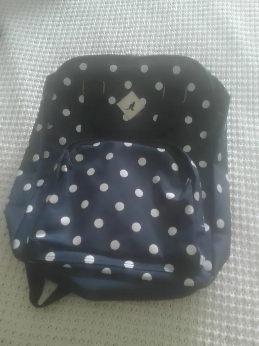 KANGOL NAVY POLKA DOT BACKPACK AS NEW - Image 1