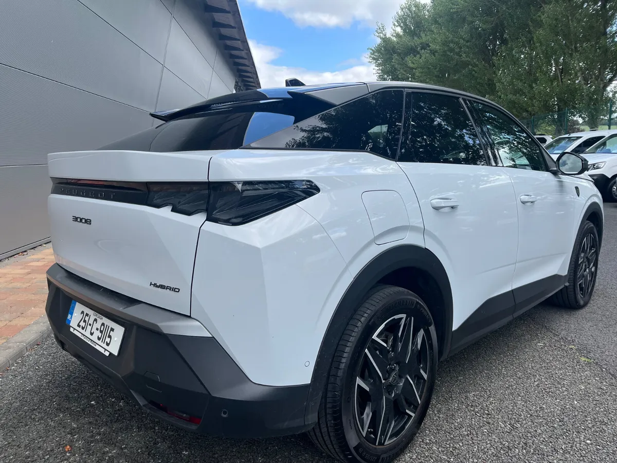 Peugeot 3008 2025 GT - Image 4