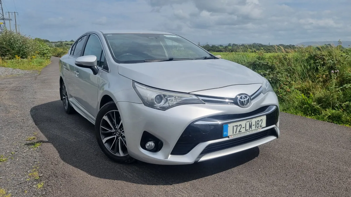 172 Toyota Avensis 2.0d sol - Image 1