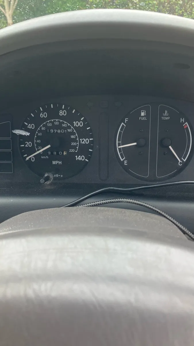 Toyota Corolla.1.3 - Image 3
