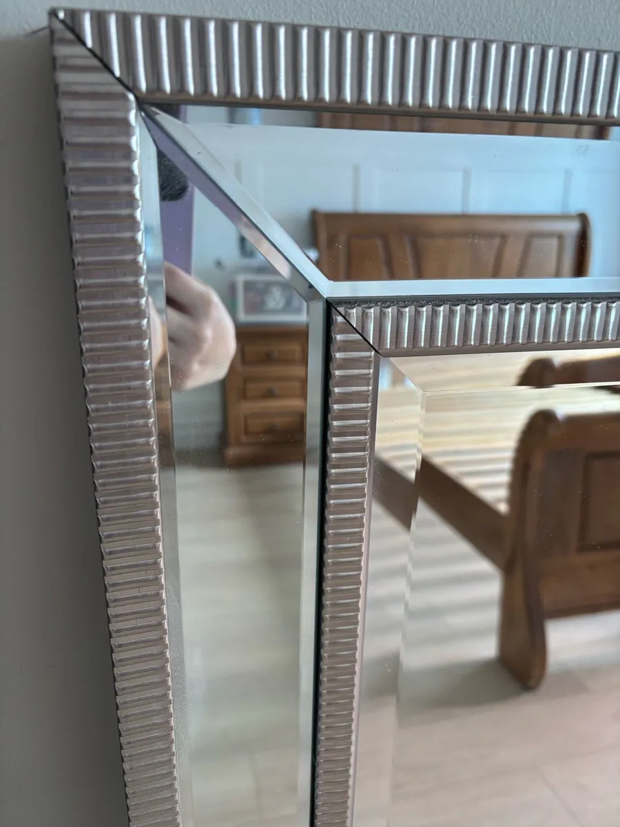 Mirror - Image 2