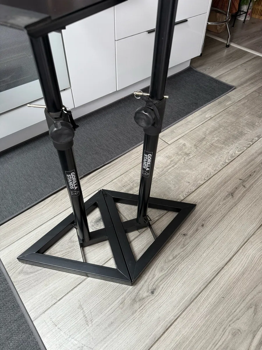 Speaker stands - Image 1