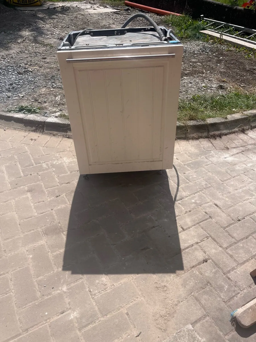 Dish washer - Image 2