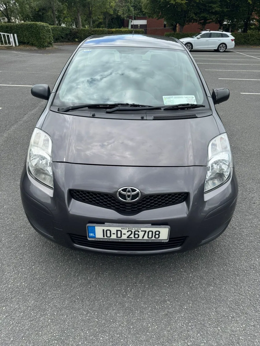 Toyota Yaris - Image 2