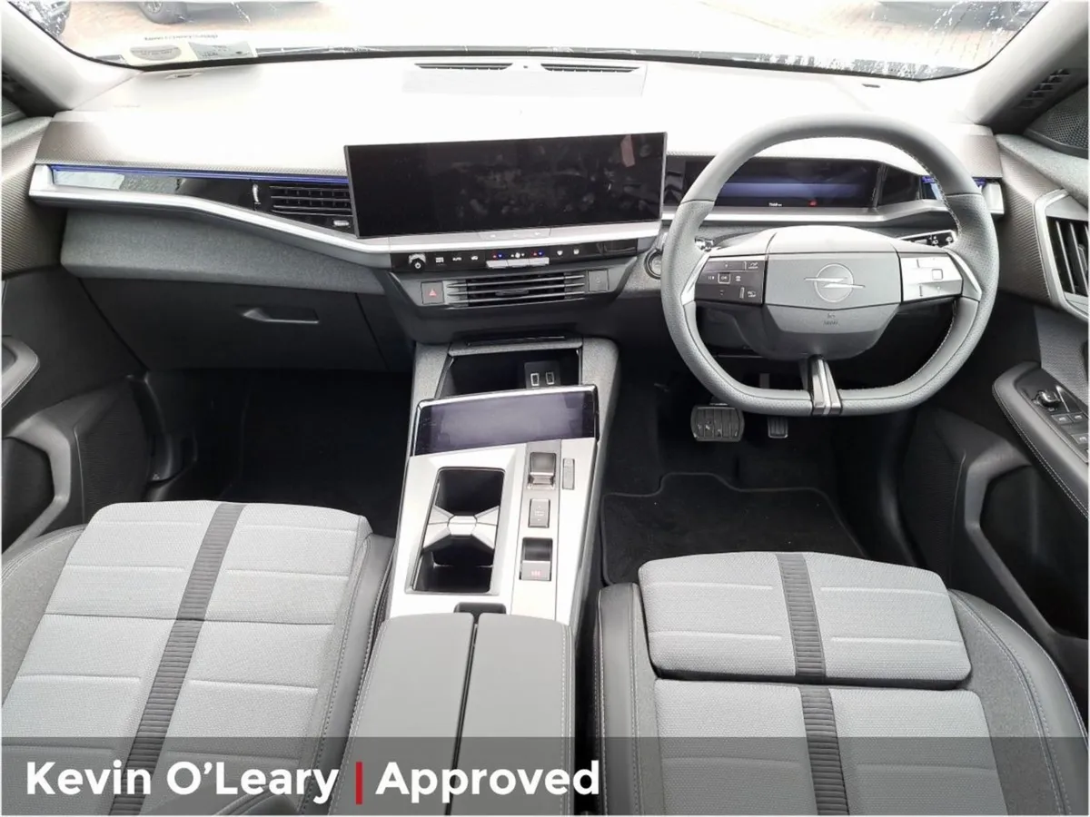 Opel Grandland EV GS  100  Electric - Image 2