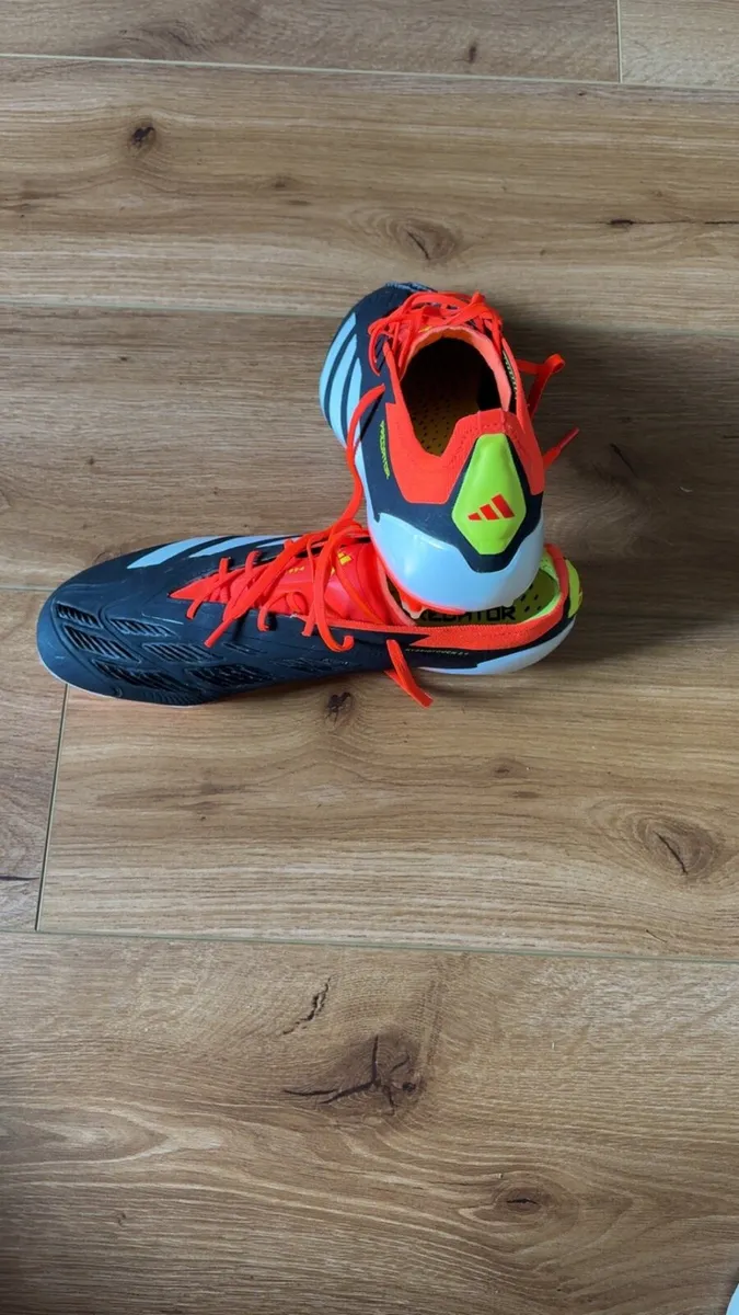 Adidas Predators 10.5 - Image 3