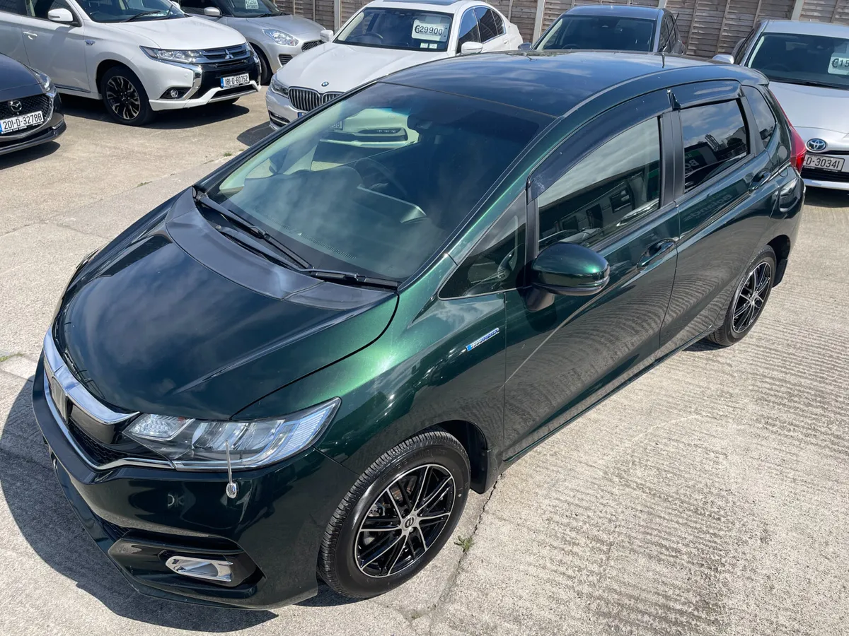 191 Honda Fit Hybrid 1.5 Automatic 5dr Model - Image 4