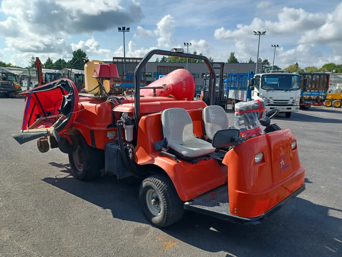 Smithco Spray Star 3180 Sprayer For Auction - Image 2
