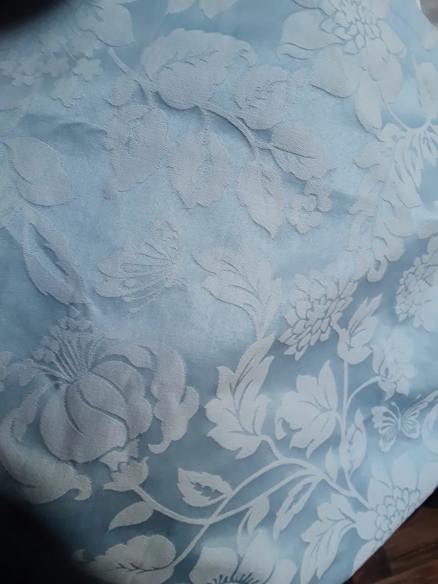 Lovely new condition large blue vintage drapes - Image 2