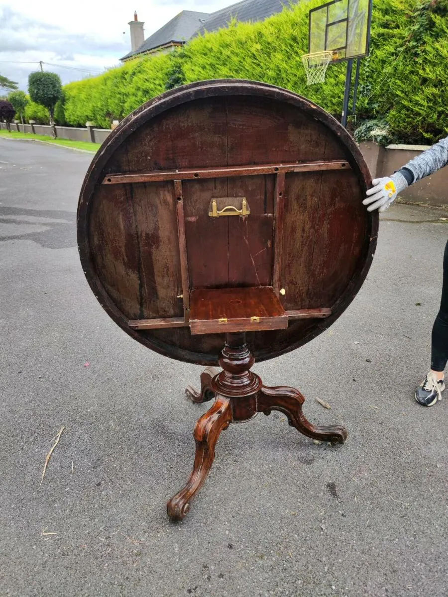 Round antique table - Image 3