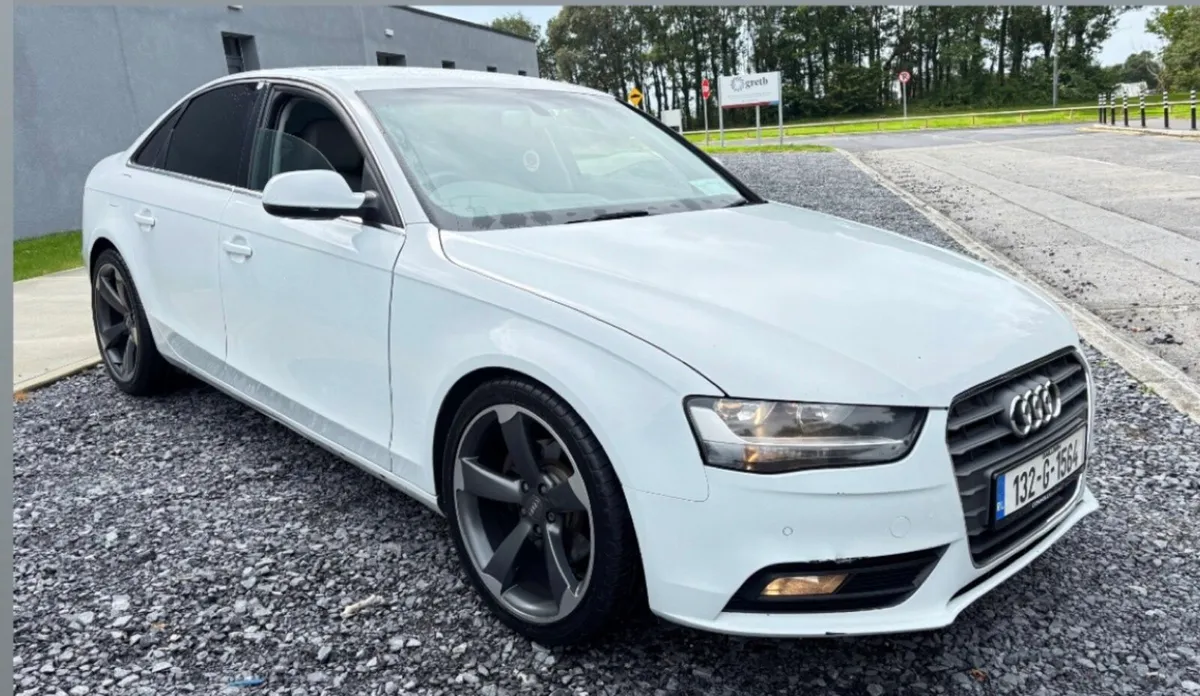 Audi a4 2013 2.0tdi se technic Sat nav - Image 1