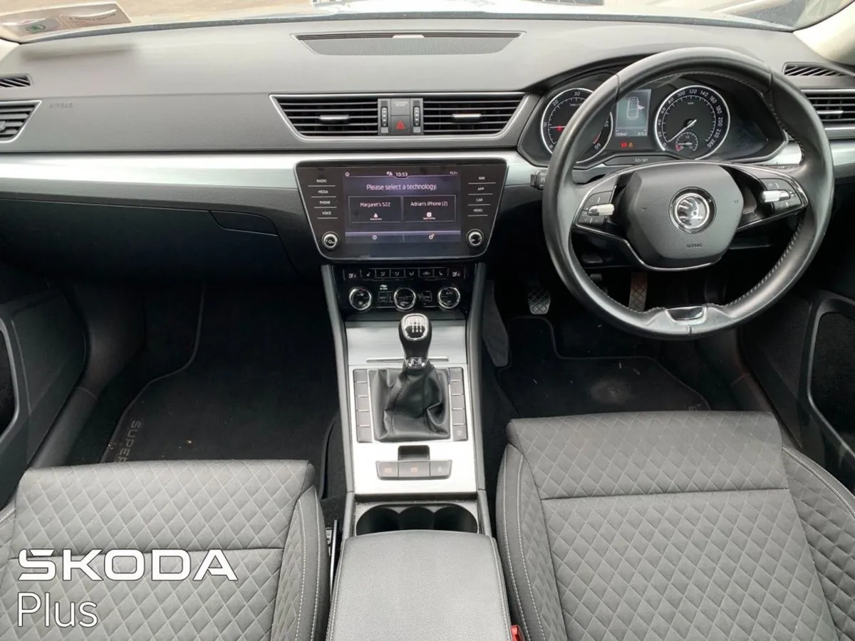 Skoda Superb Superb AMB 2.0tdi 150HP - Image 2