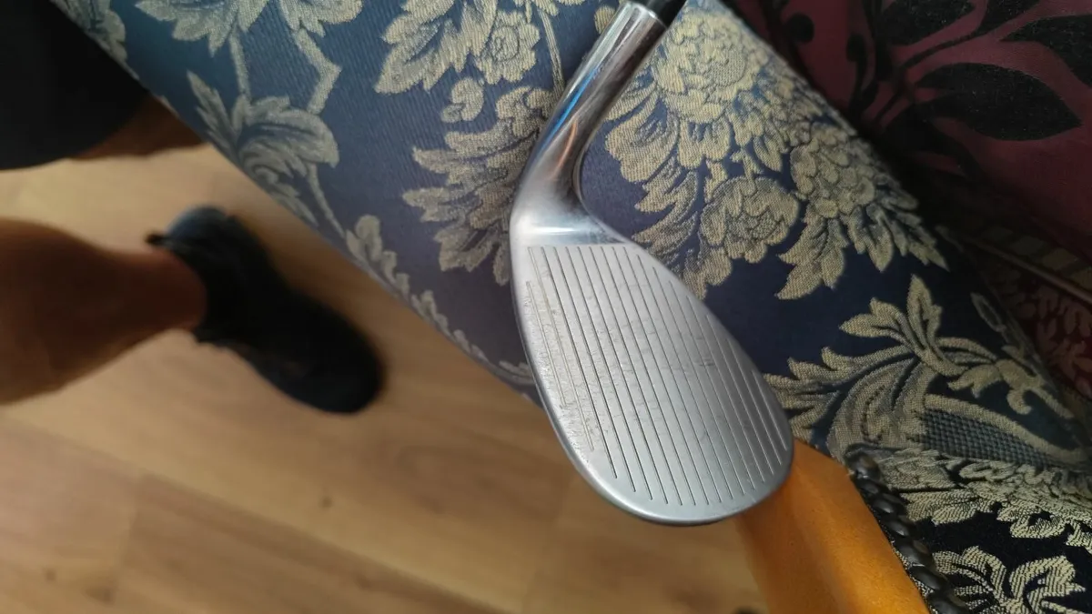 Left hand Callaway Sure out 60 degrees bunker wedg - Image 4