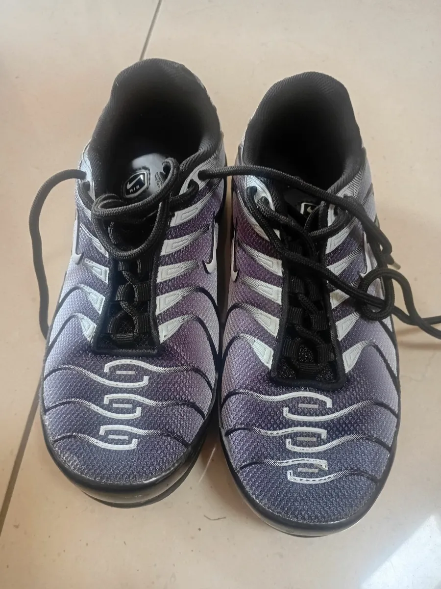 Kids Shoes - Image 1