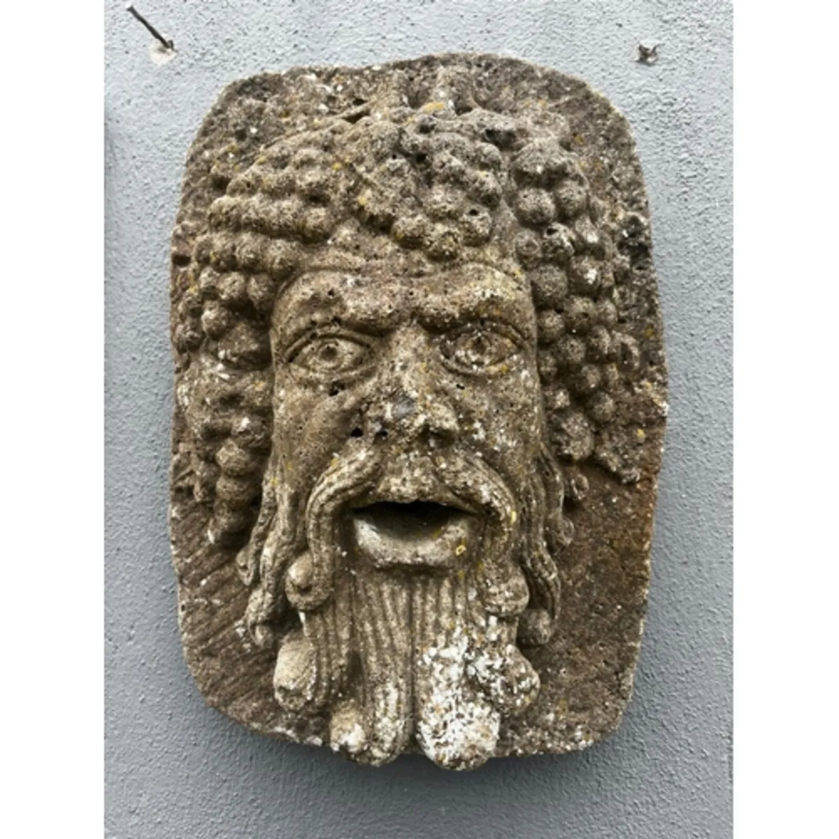 Stome mask - Image 1