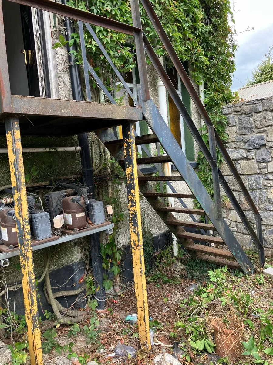Stairs steel - Image 1