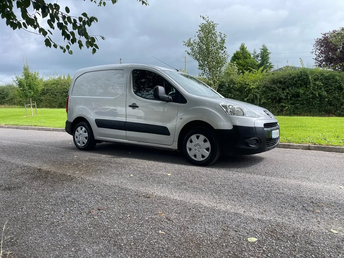 Peugeot partner 1.6 hdi 3 seater doe 04/26tax01/26 - Image 2
