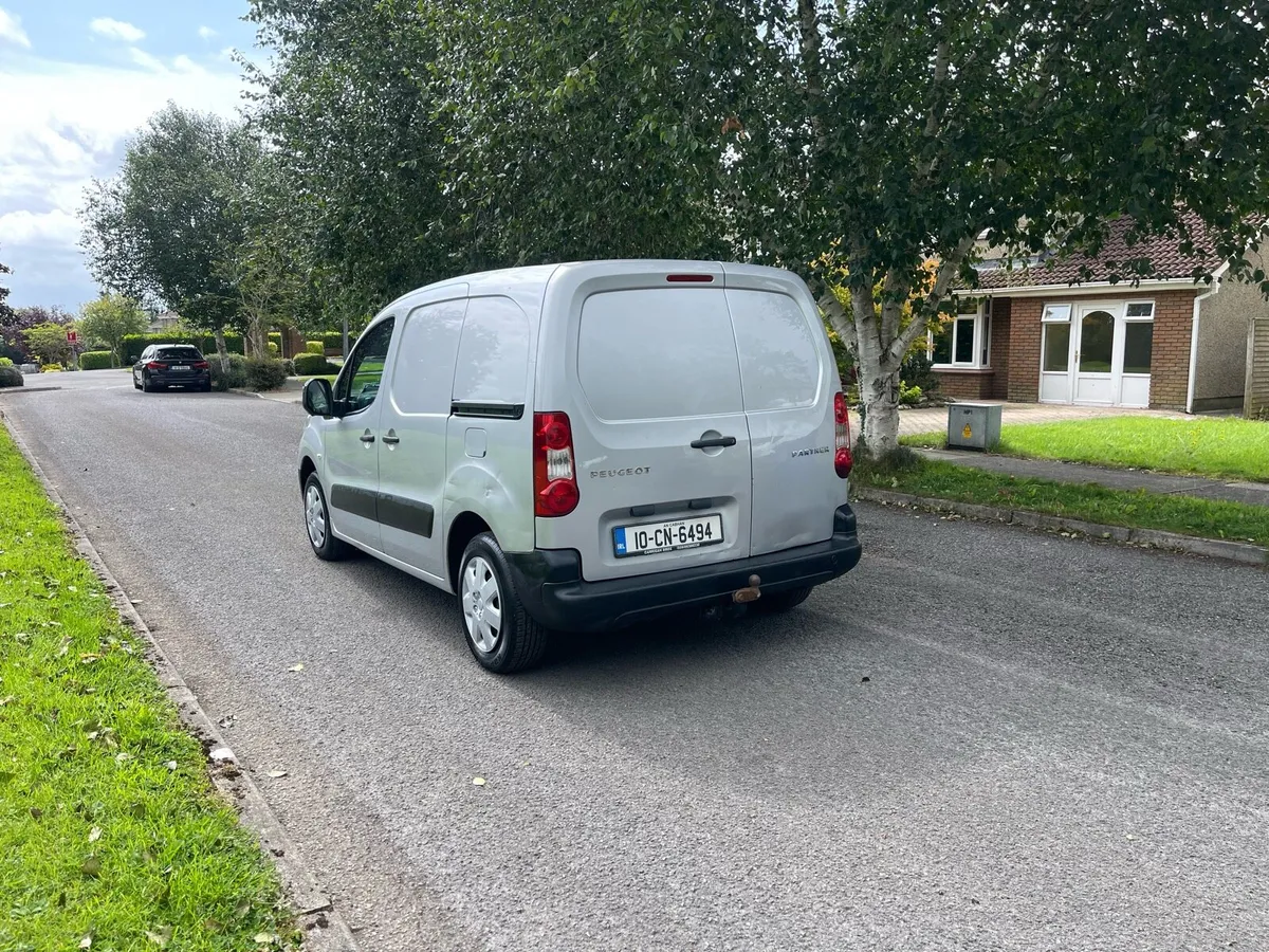 Peugeot partner 1.6 hdi 3 seater doe 04/26tax01/26 - Image 4