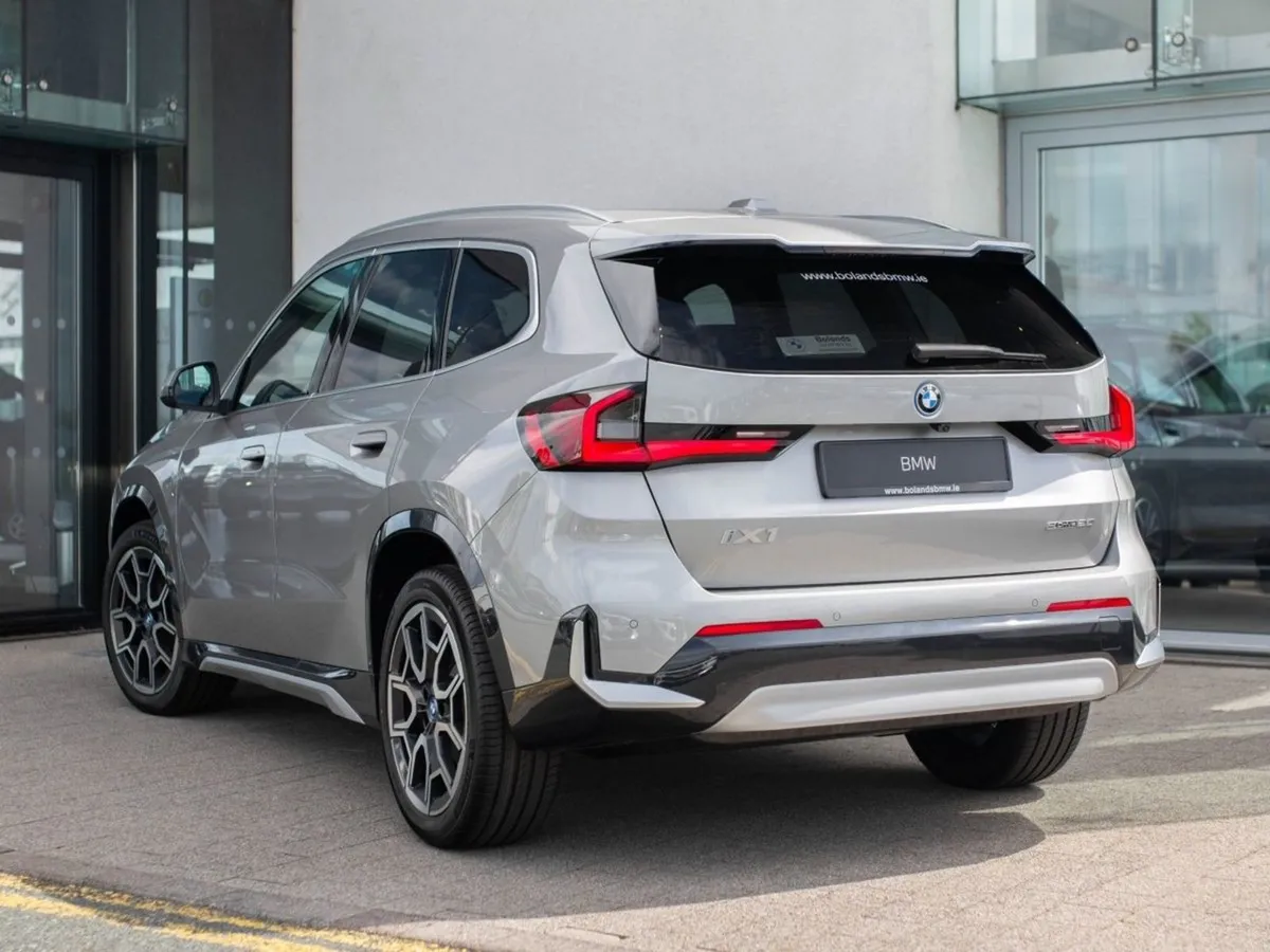 BMW iX1 Edrive20 Xline - Image 2