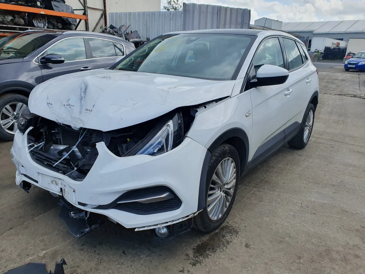 18 OPEL GRANDLAND  1.2 TURBO  FOR BREAKING - Image 1