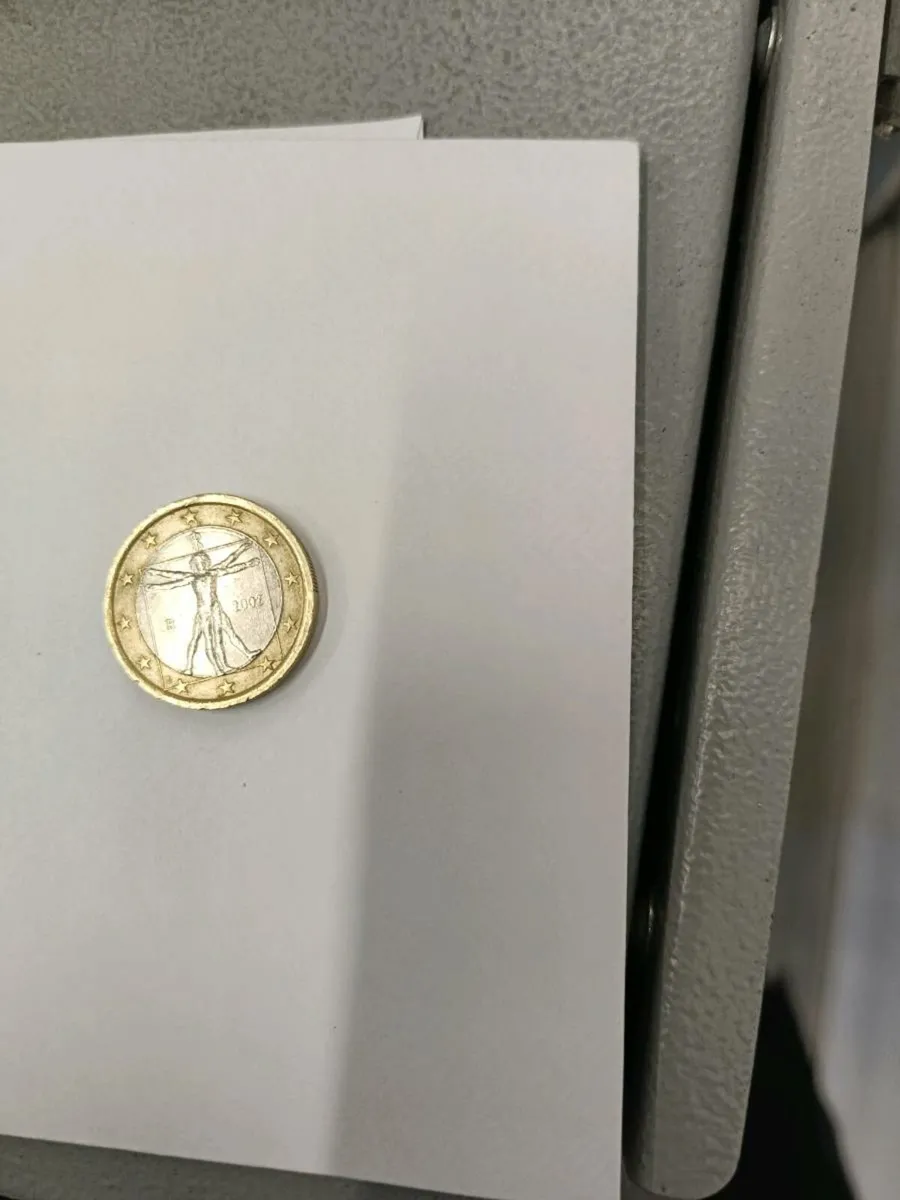 Rare 1 euro coin devinci 2002 - Image 1