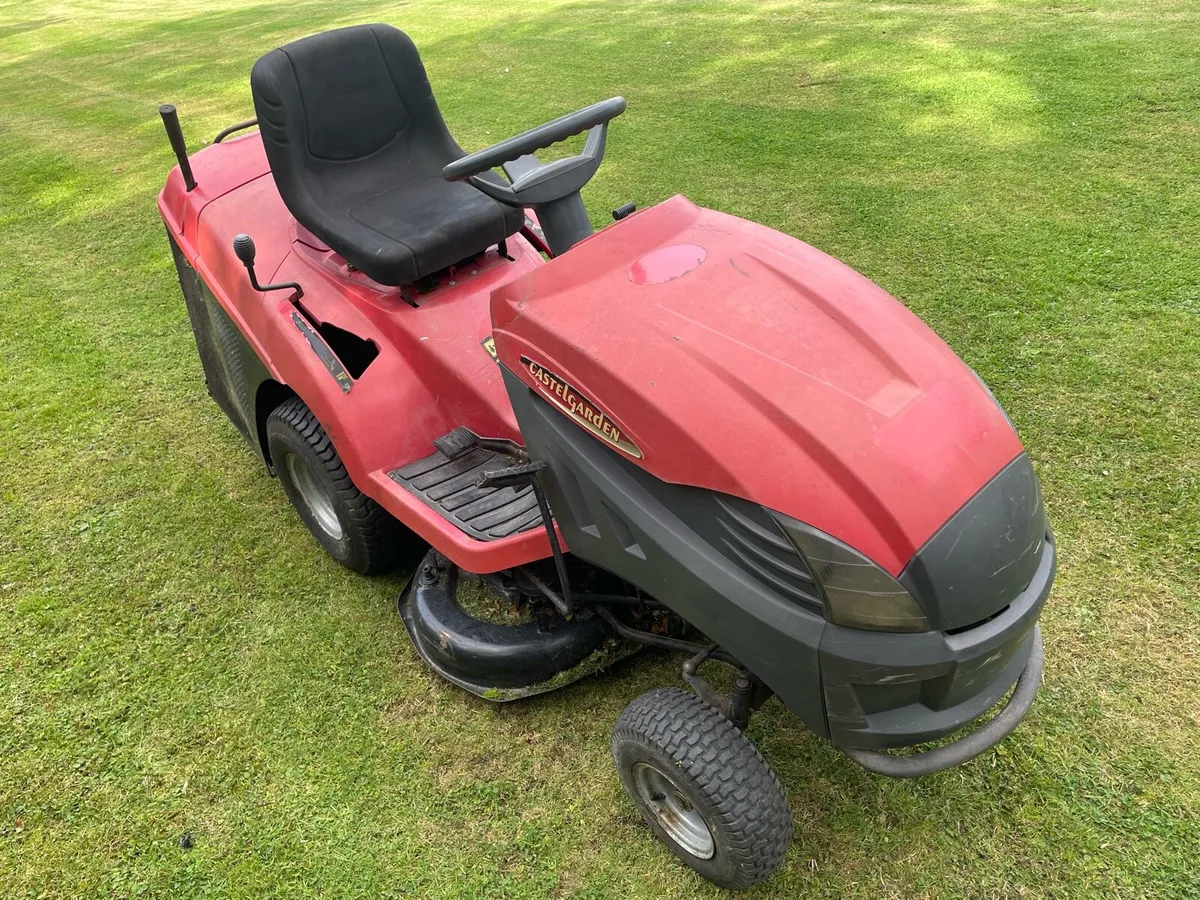 Castle garden ride on mower - Image 3