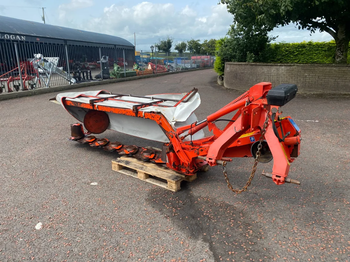 Kuhn GMD700 GII Disc Mower - Image 3