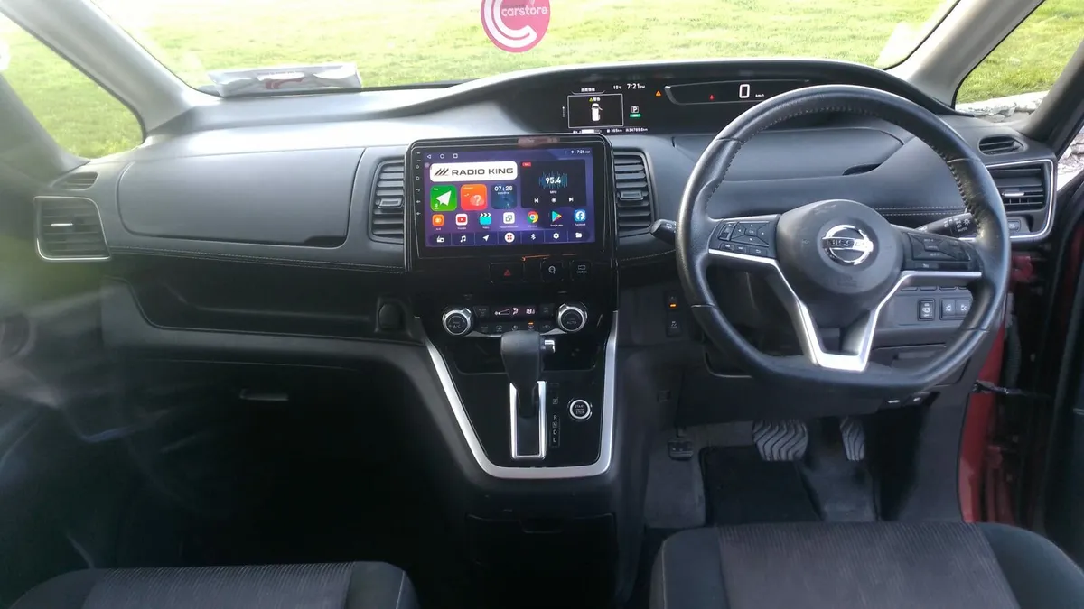 Nissan Serena - Image 4