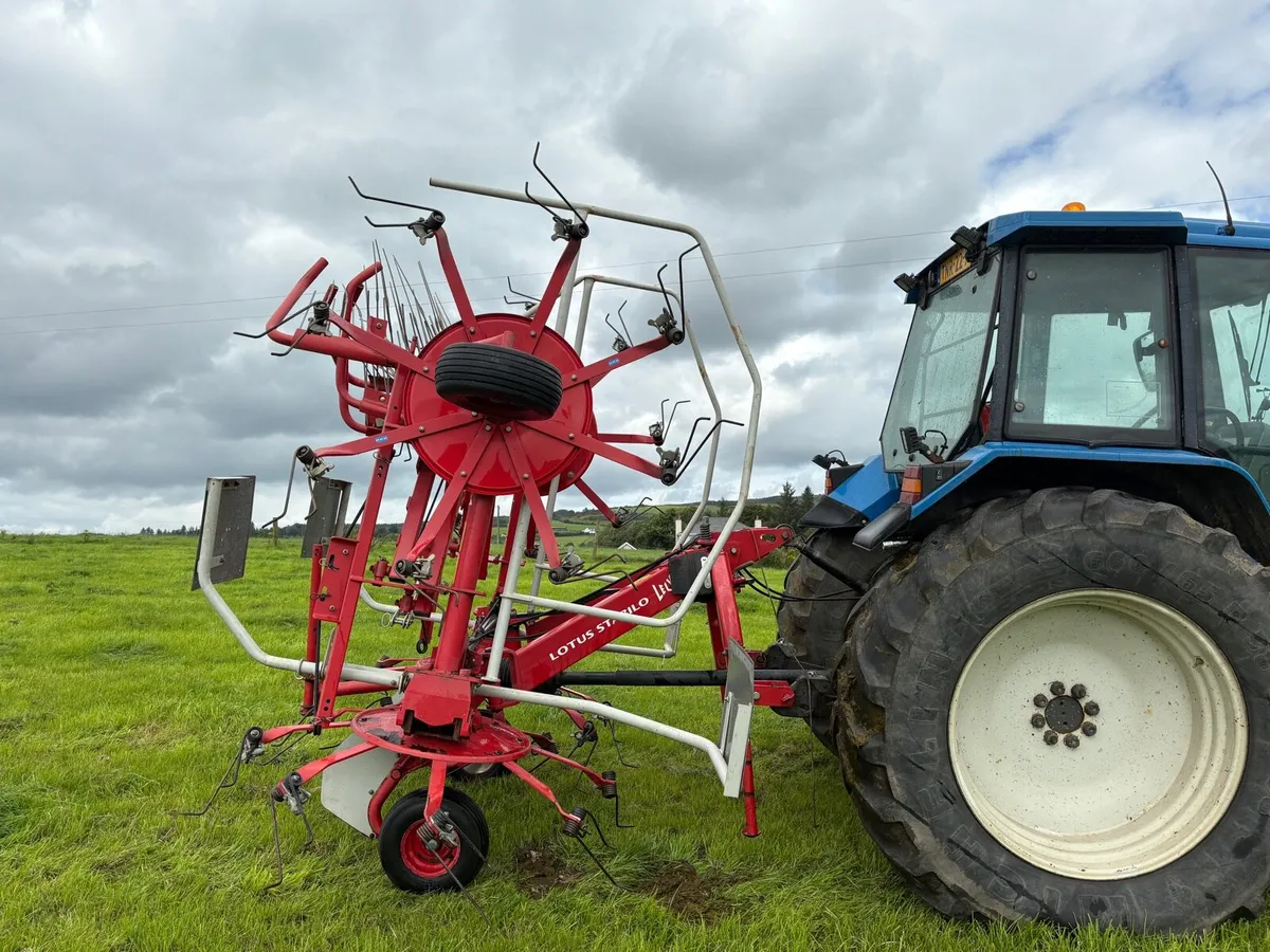 Lely Lotus 600 Combi Tedder Rake MINT - Image 1