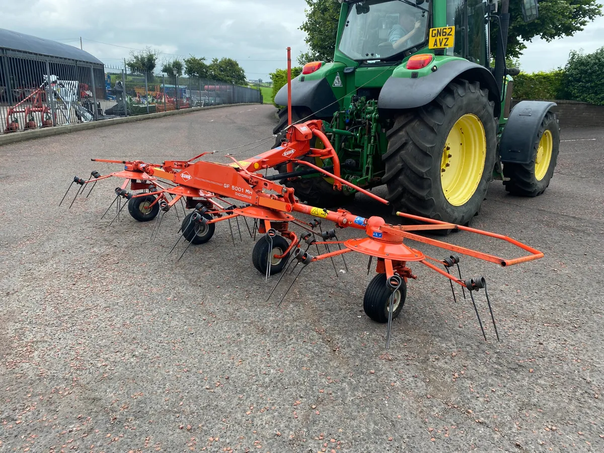 Kuhn GF5001 Tedder - Image 2