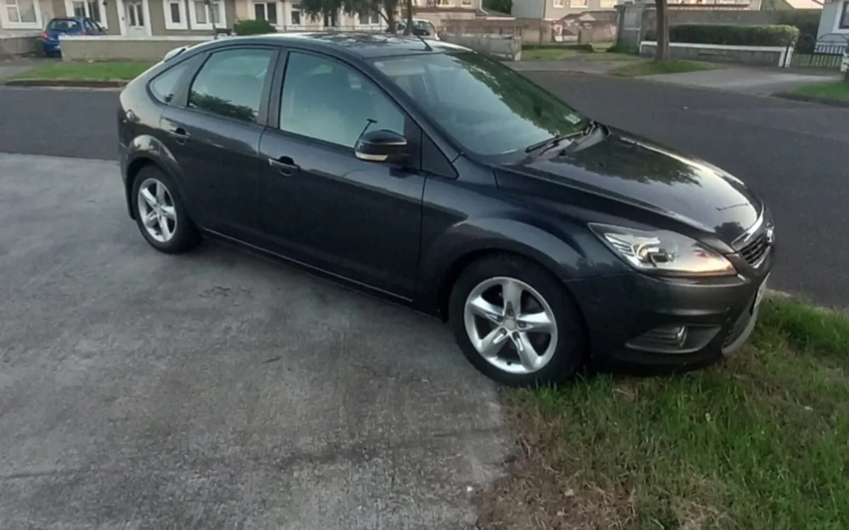 Motor car - Image 2