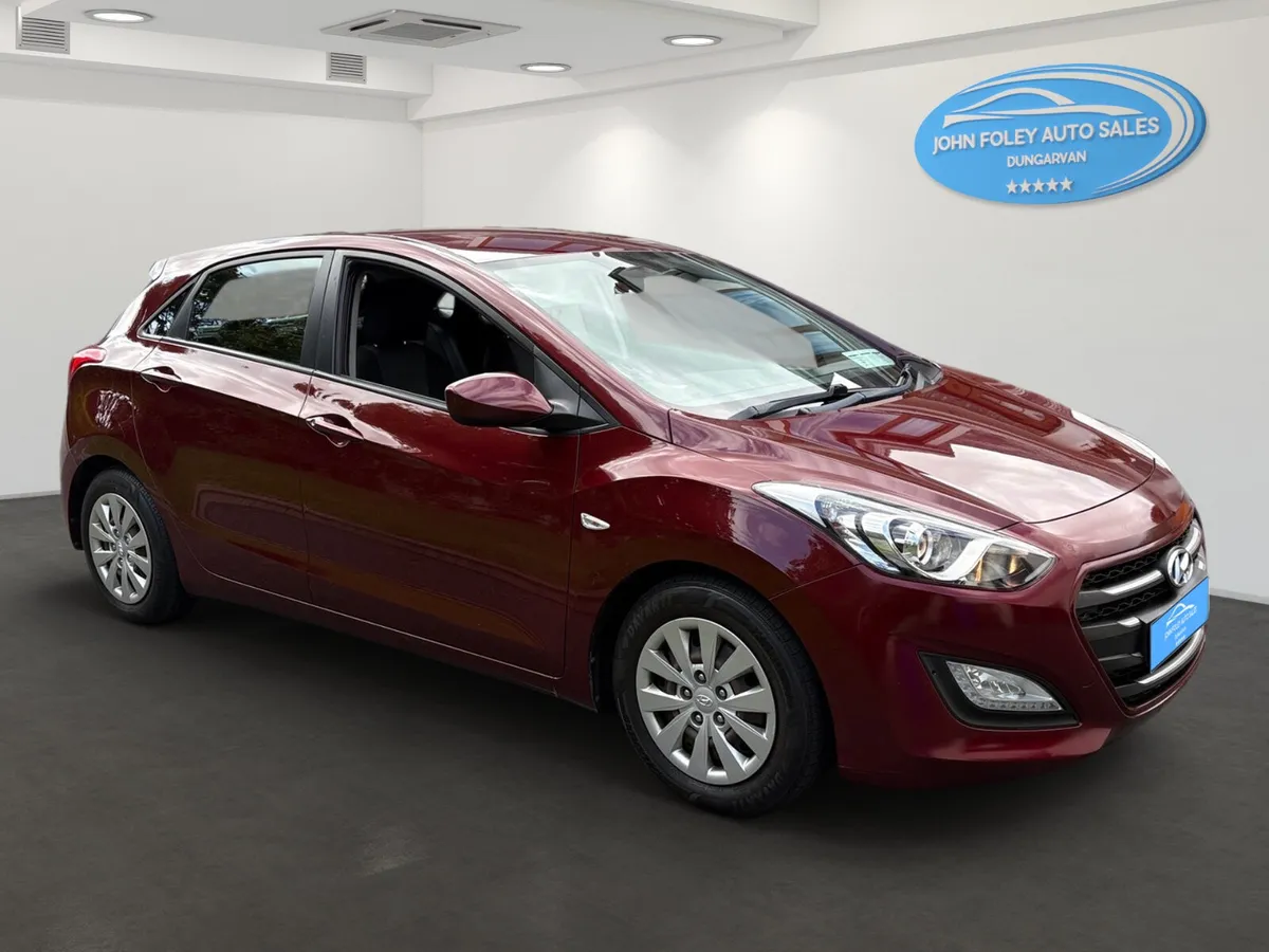 152 -Hyundai I-30-CRDI -5 door - Image 3