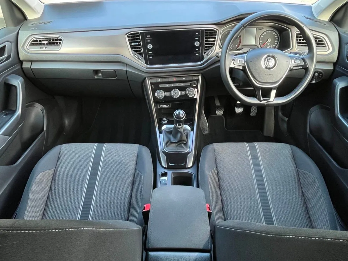 Volkswagen T-Roc R-line 1.0 TSI 115bhp Design - Image 2