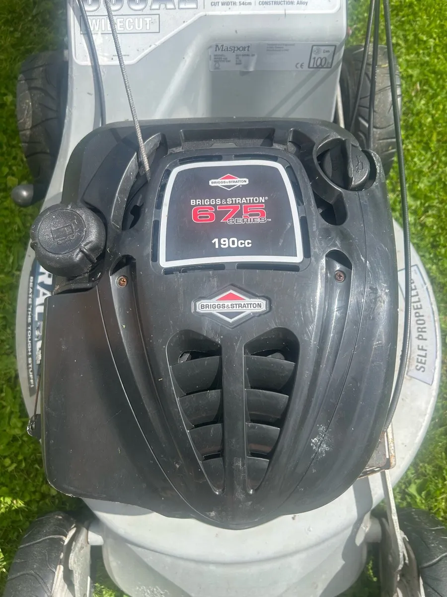 Briggs and Stratton self propelled lawnmower - Image 2