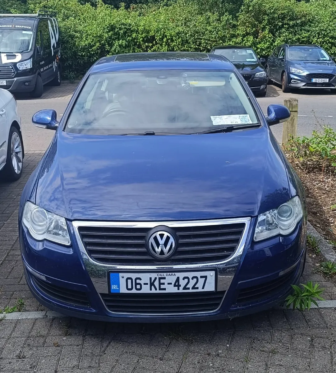Volkswagen Passat 2006 - Image 2