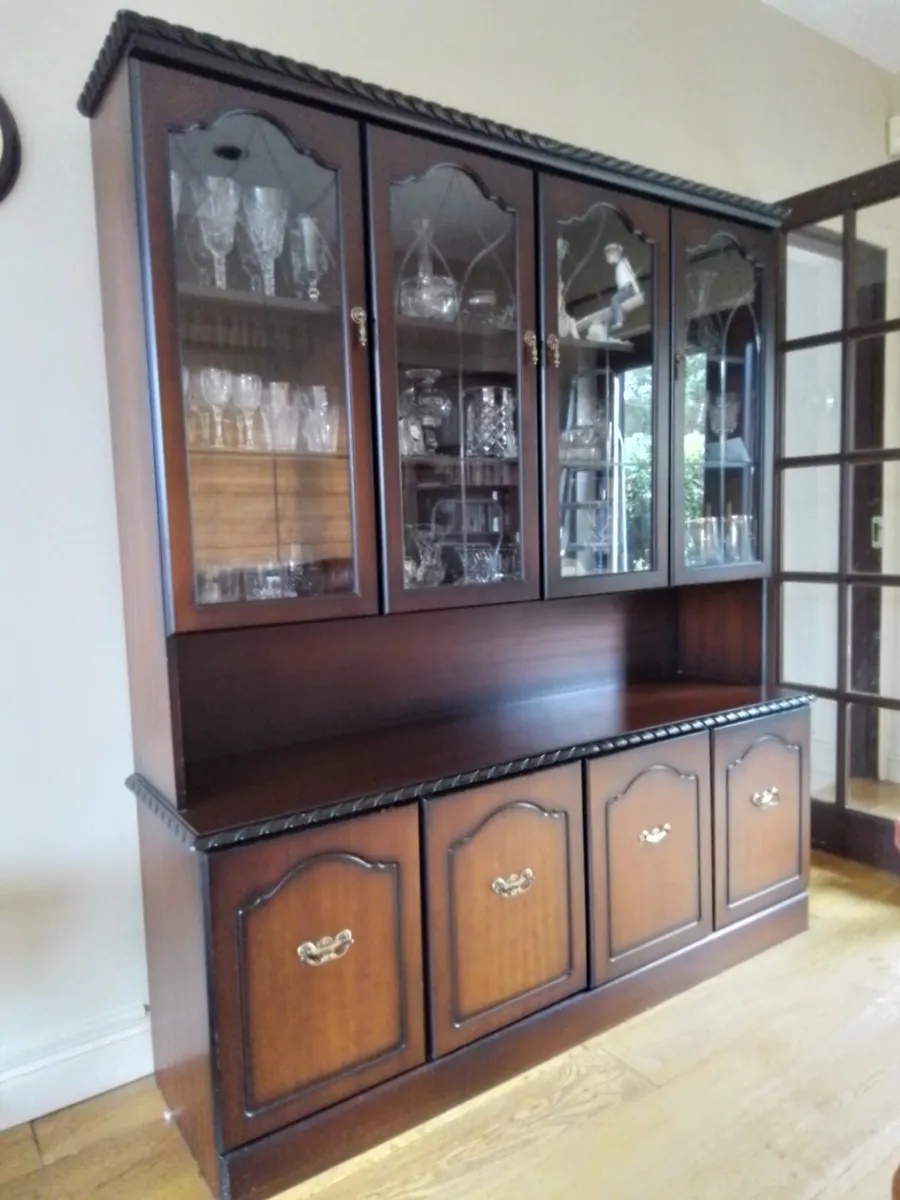 Cabinet - Image 2