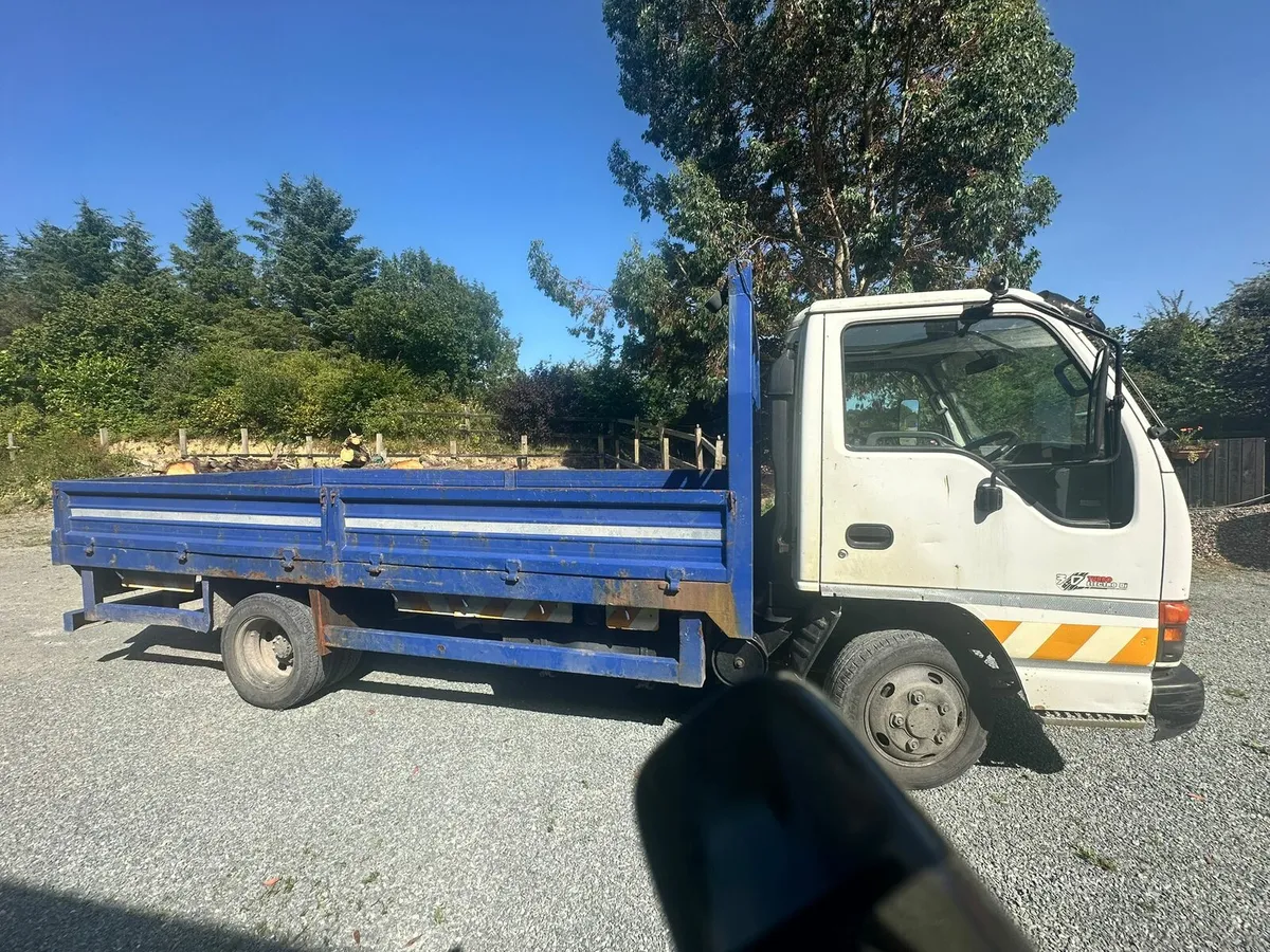 Pickup truck - Image 1