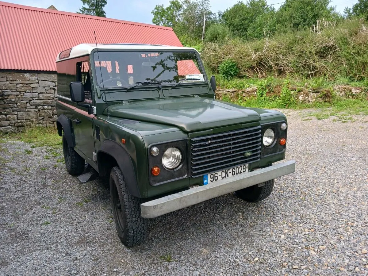 Land Rover - Image 3