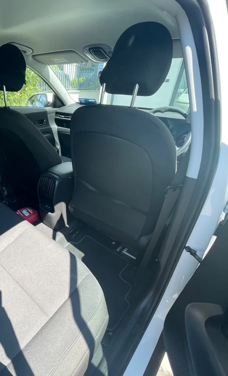 Hyundai KONA 2023 Hybrid - Image 2
