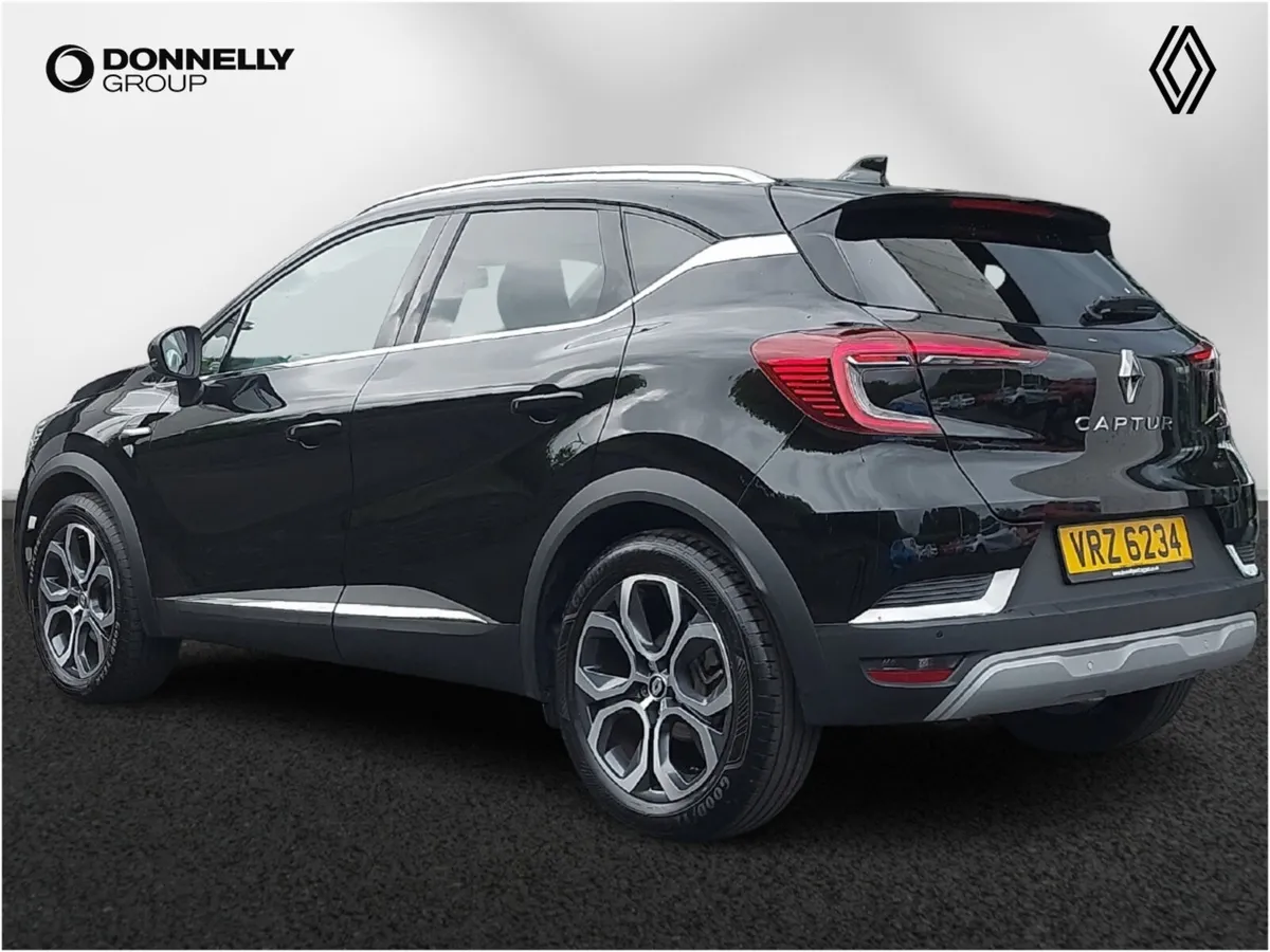 Renault Captur Hatchback Techno - Image 2