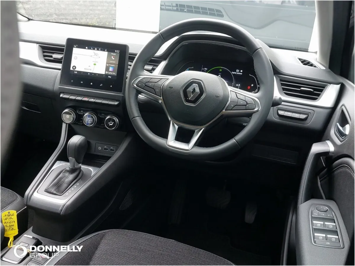 Renault Captur Hatchback Techno - Image 4