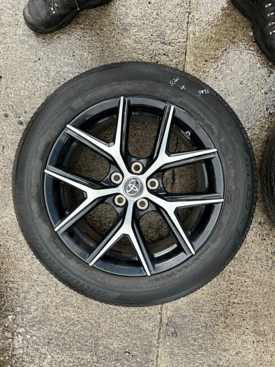 RAV 4 18" ALLOY WHEELS - Image 4
