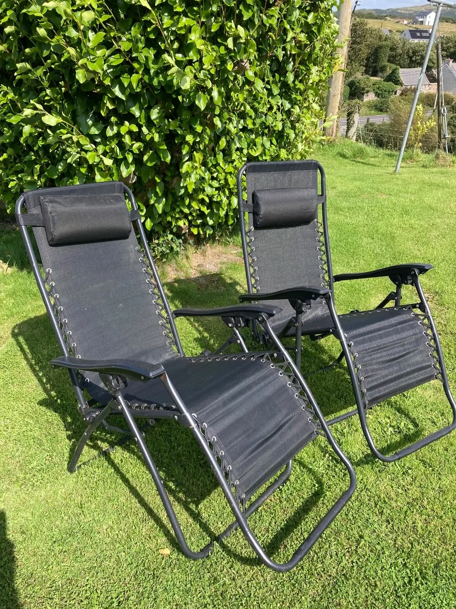 Outdoor Relaxer Chairs
