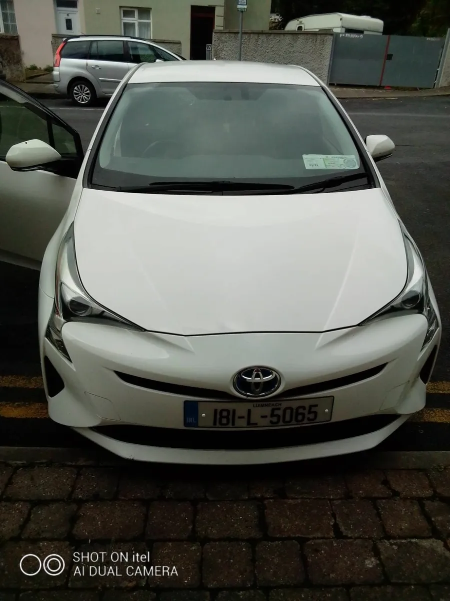 Toyota Prius 2018  "Quick Sale" - Image 4