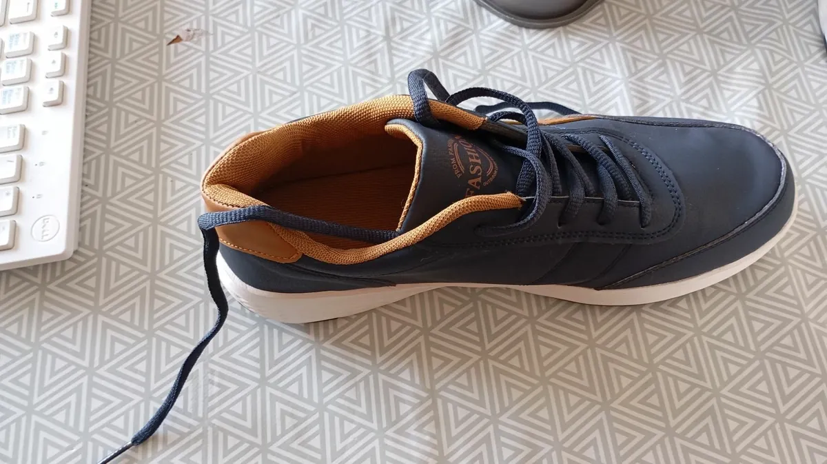 Men trainers (Brand New) - Image 3
