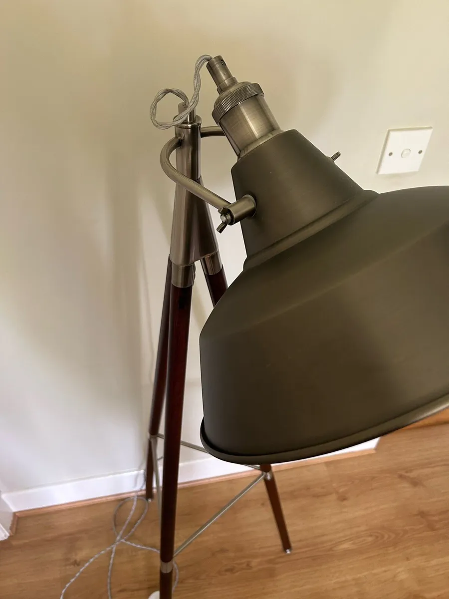 Industrial floor lamp - Image 3